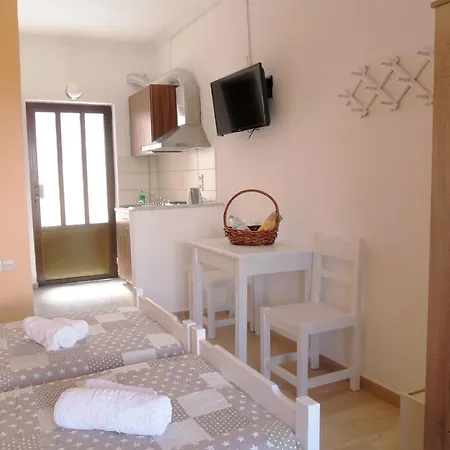 Marilena Apartments & Studios Dassia  Exterior photo
