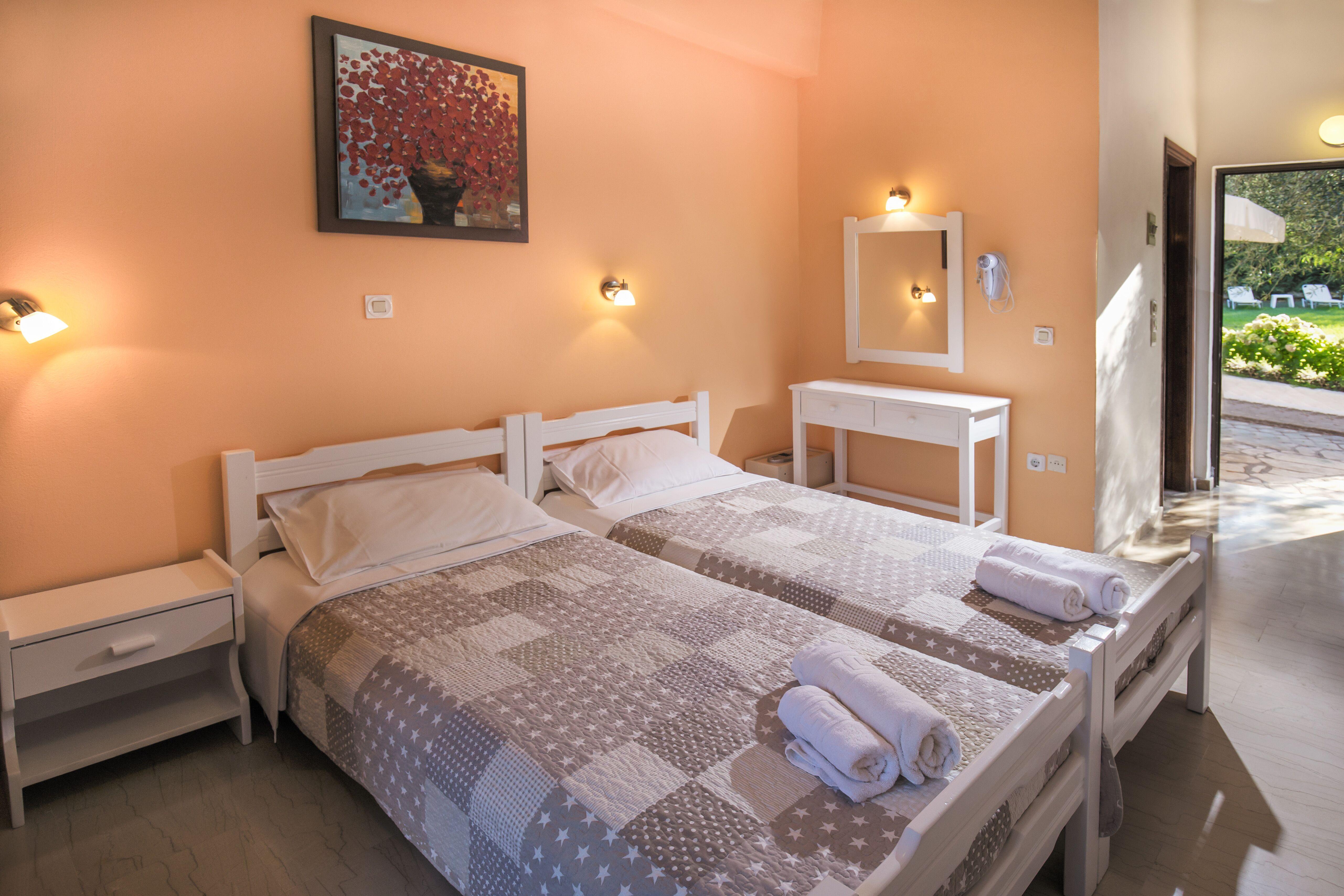 Marilena & Dassia (Corfu)