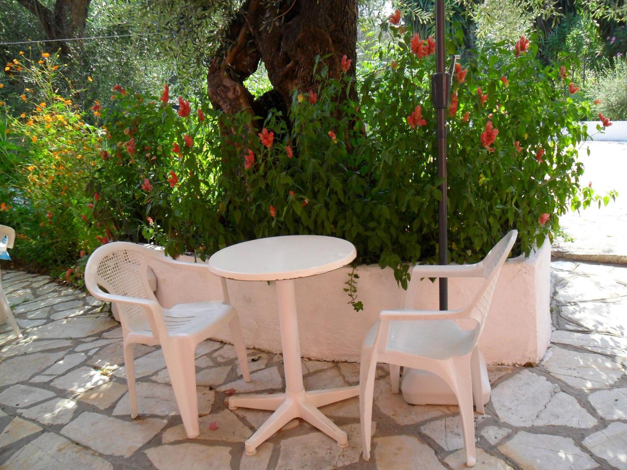 Marilena Apartments&studios *